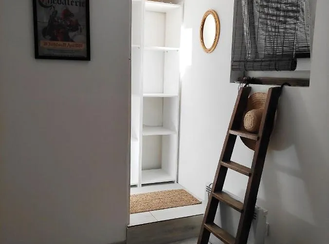 La Petite Maison Dans La Bastide * Carcassonne